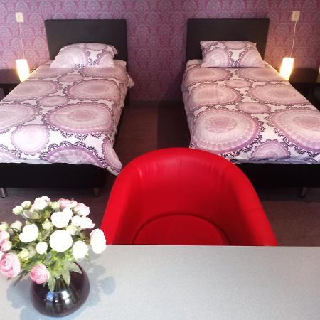 B&B Zevenkamp Rotterdam Bagian luar foto